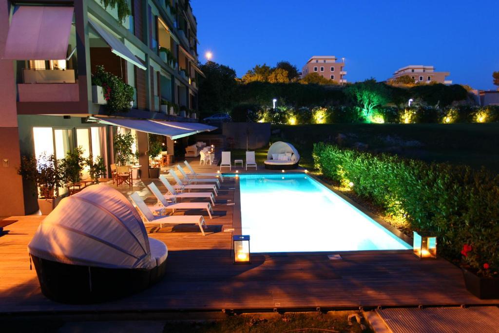 Filomena & 4* Split